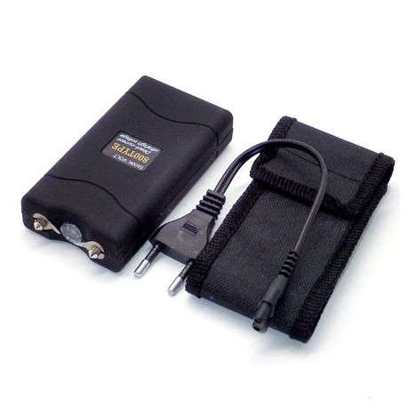 800 TYPE 3.8 Million Volt Rechargeable Stun Gun