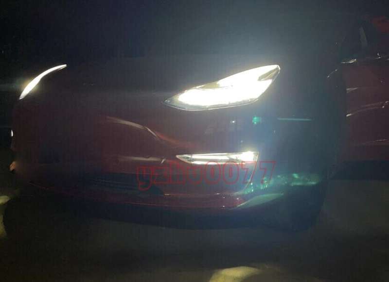 For 2017-2021 Tesla Model 3 LED Driving Lights Turn Signal Lights Fog Lights 2PC