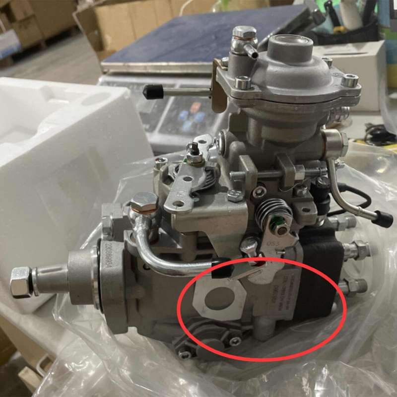 Fuel Injection Pump 4983960 compatible with Cummins Engine B3.3 QSB3.3