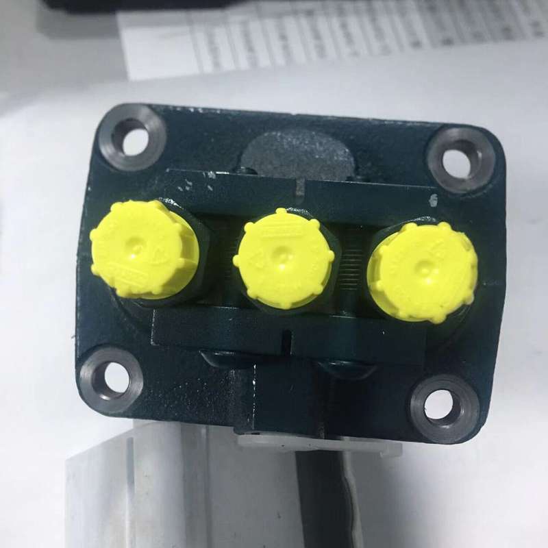 094500-0612 Fuel Injection Pump compatible with Kubota D1100 Engine