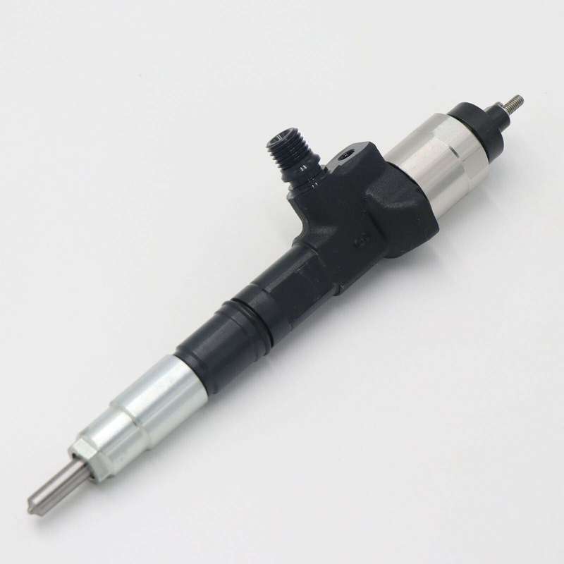New Diesel Fuel Injector 095000-9690 Compatible with KUBOTA V3800 V3800T Engine