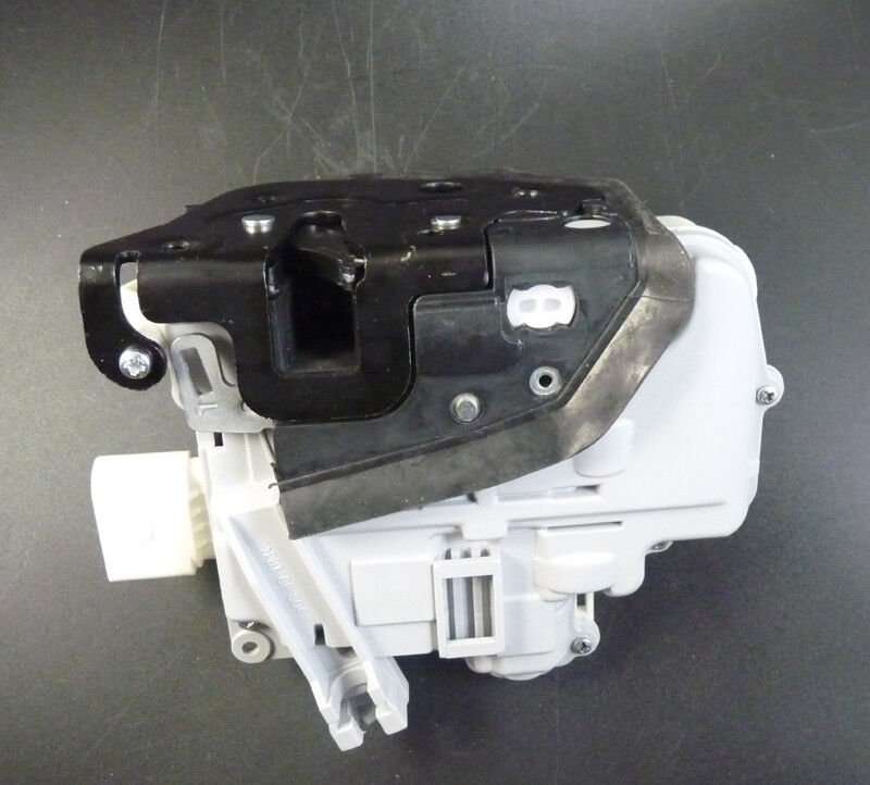 Door Lock Latch Actuator Driver Side For VW Passat Touareg Audi A4 A5 Quattro Q5