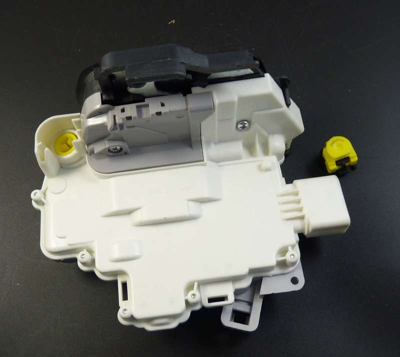 4F1837015 Front Left Door Lock Latch Actuator For Audi A3 A6 S6 C6 A8 R8 New