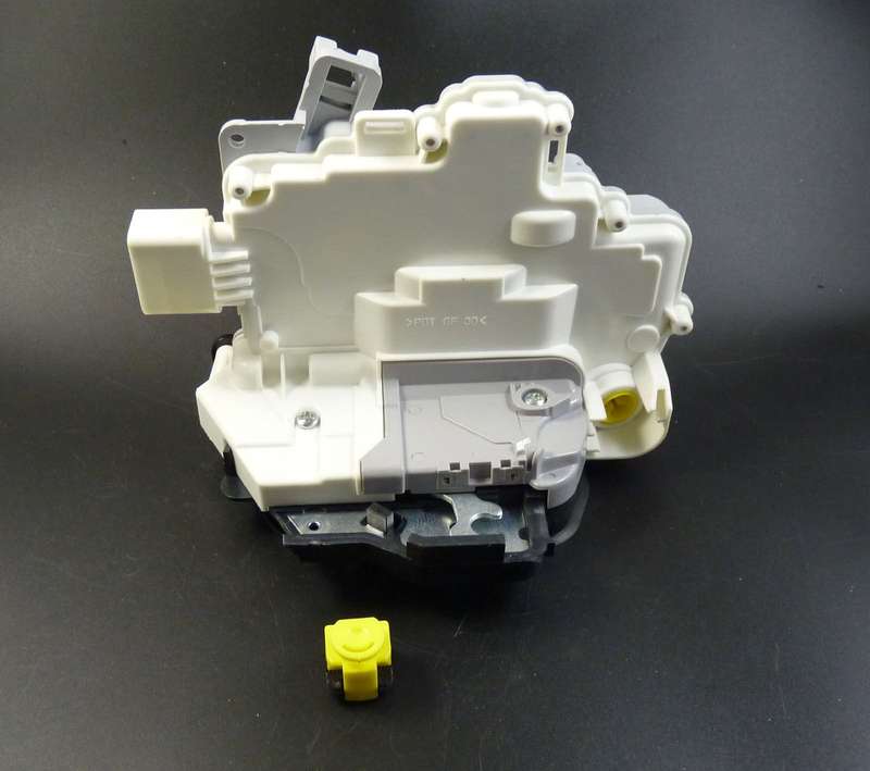 4F1837015 Front Left Door Lock Latch Actuator For Audi A3 A6 S6 C6 A8 R8 New