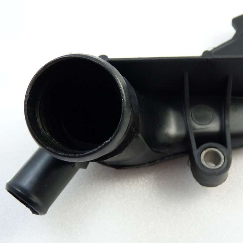 New Thermostat Housing For Audi A6 Quattro VW Passat 2001-2005 078121121K