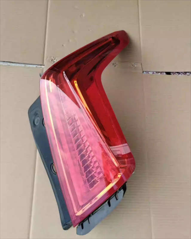 Car Tail light for Cadillac XT5 Tail lamp Brake lamp reverse light Turn signal