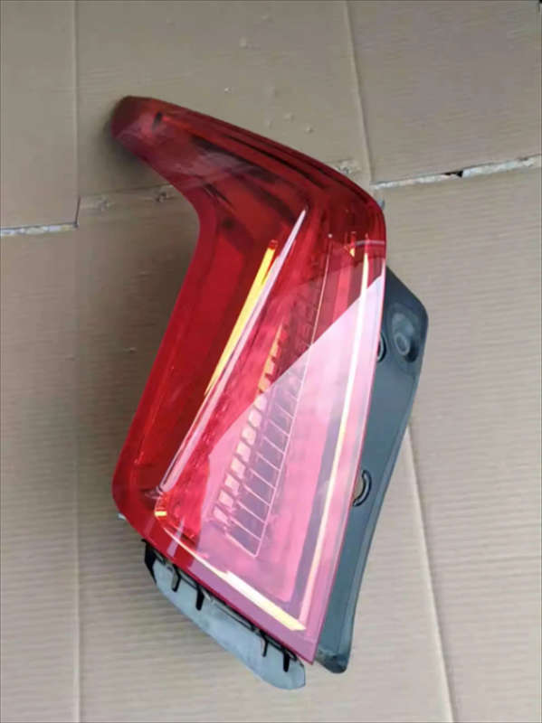 Car Tail light for Cadillac XT5 Tail lamp Brake lamp reverse light Turn signal