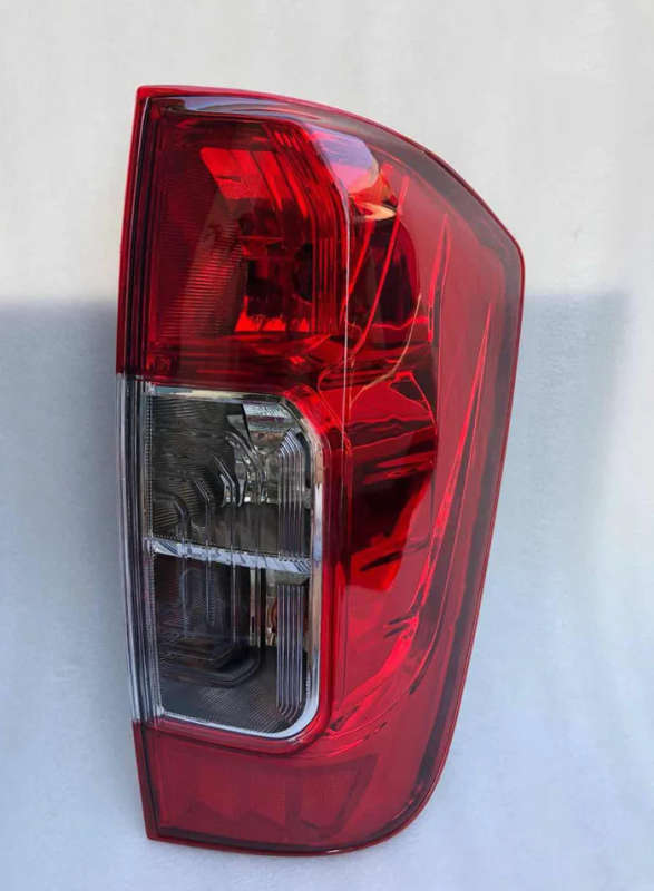 Led tail light brake lamp reverse lights turn signal assembly for Nissan Navara 2017