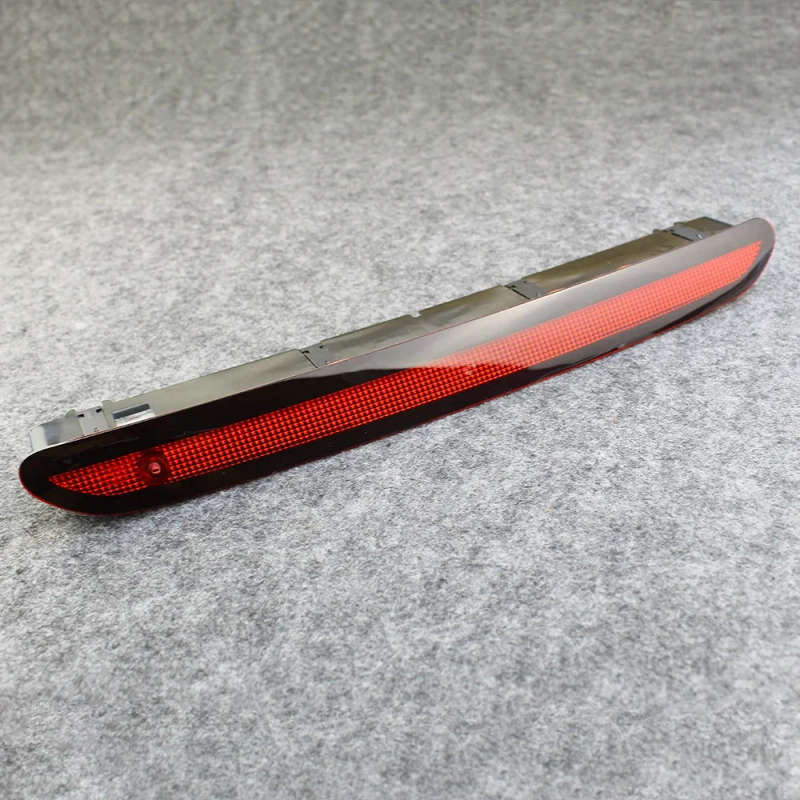 5GG945087C Rear LED Black &amp; Red Third Stop Lamp Additional Brake Light For Golf 7 Golf 7.5 R-...