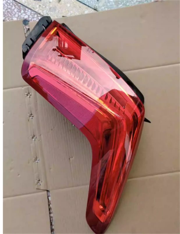 Car Tail light for Cadillac XT5 Tail lamp Brake lamp reverse light Turn signal