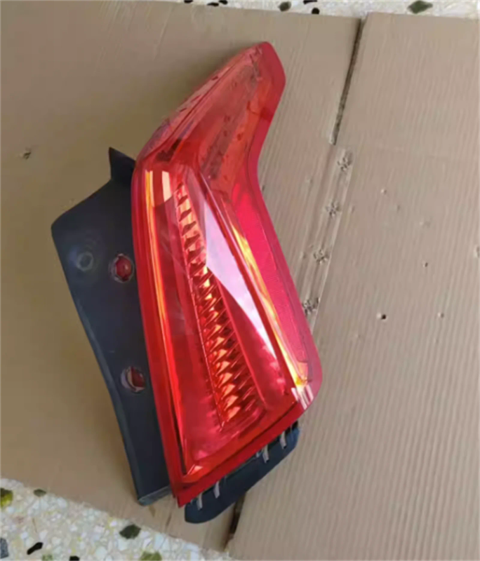 Car Tail light for Cadillac XT5 Tail lamp Brake lamp reverse light Turn signal