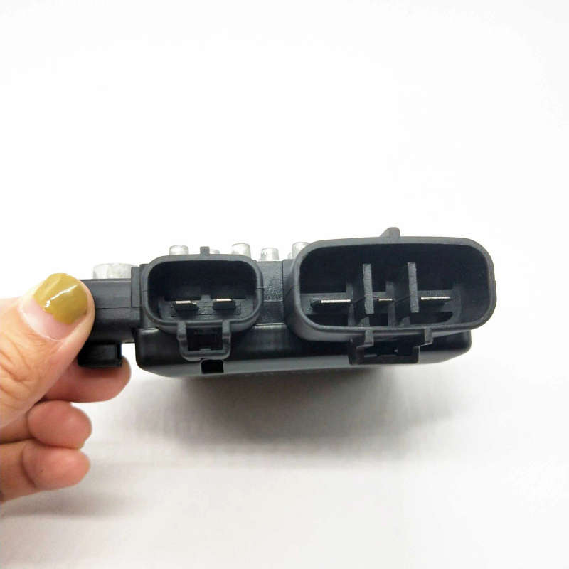 Cooling Fan Control Unit Module 1355A124 for Mitsubishi Outlander Lancer Mazda 6 3.0L MPV 2003-20...