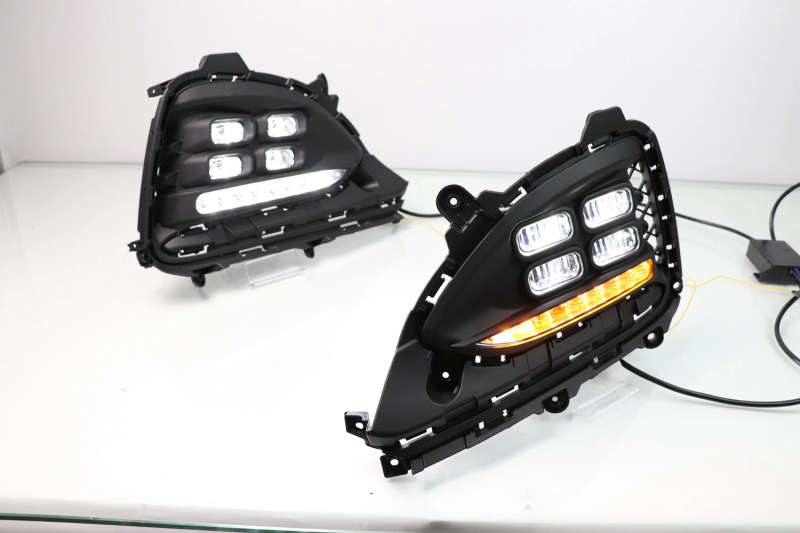 Led DRL Daytime Running Light for Hyundai i20 2018 Moving Yellow Turn Signals