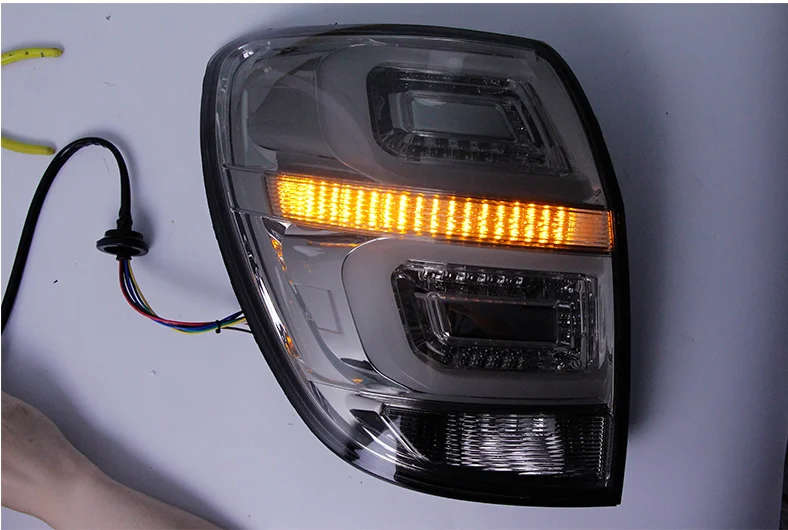 Led Taillight for Chevrolet Captiva 2008-2014 with Smoked Black Brake Lamp Dynamic Turn Signal