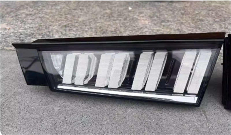 Tail Light Rear Brake Light Reverse turn signal Lamp for LYNK&amp;CO 03
