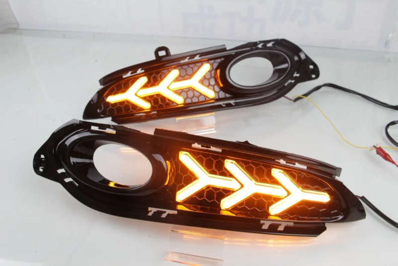led drl daytime running light for Honda vezel  with Dynamic moving yellow turn signal and blue ni...