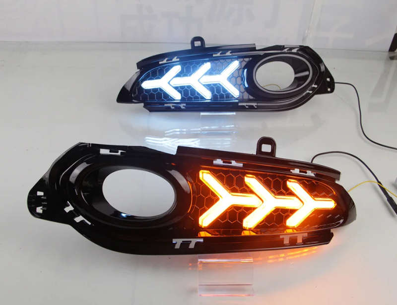 led drl daytime running light for Honda vezel  with Dynamic moving yellow turn signal and blue ni...