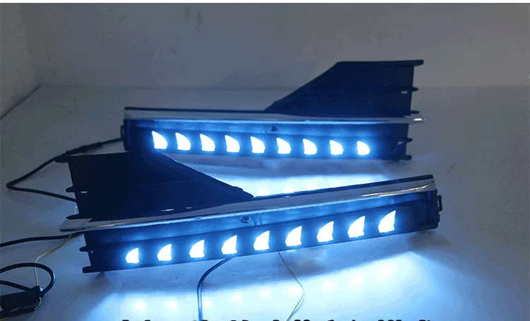 led drl daytime running light for Skoda Octavia 2018-2019 with Dynamic moving yellow turn signal ...