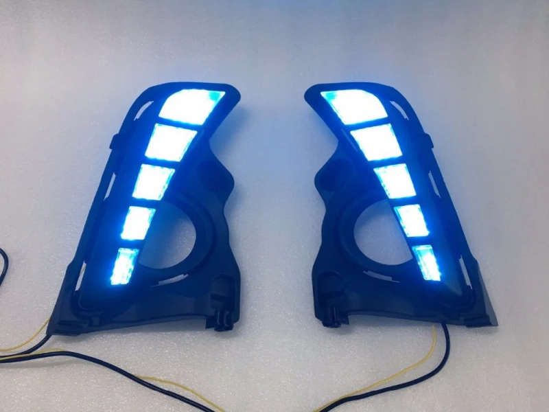 led drl daytime running light for Toyota Highlander 2018 with moving yellow turn signals and blue...