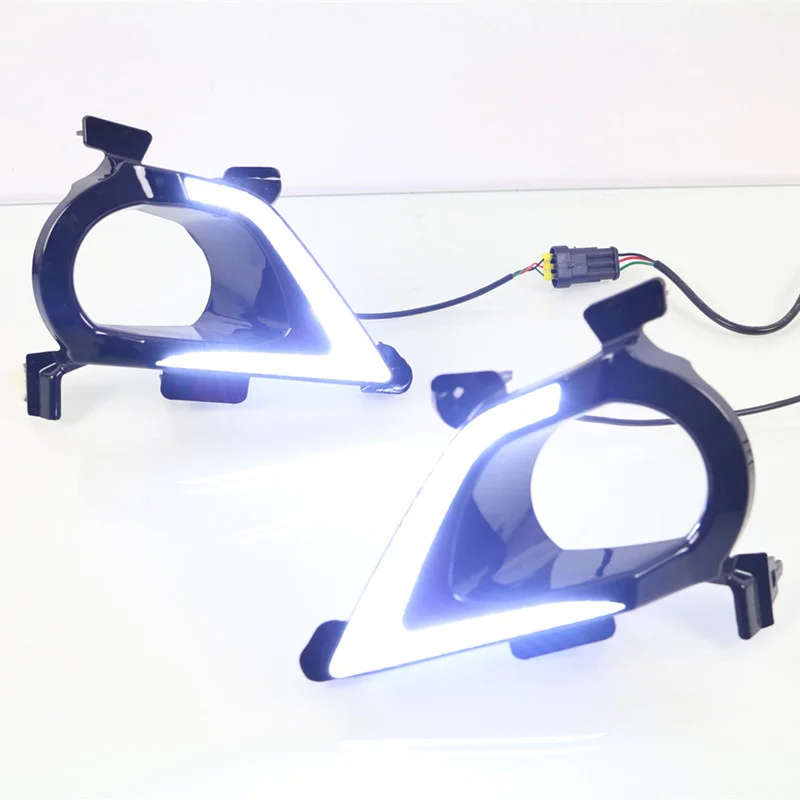 led drl daytime running light for Toyota Innova 2016-2017 with Dynamic moving yellow turn signal ...