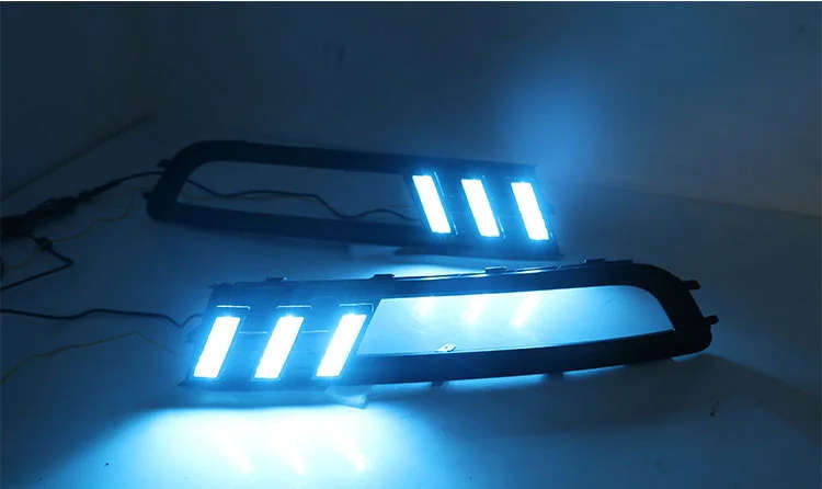 led drl daytime running light for Volkswagen Passat 2017-2019 with Dynamic moving yellow turn sig...