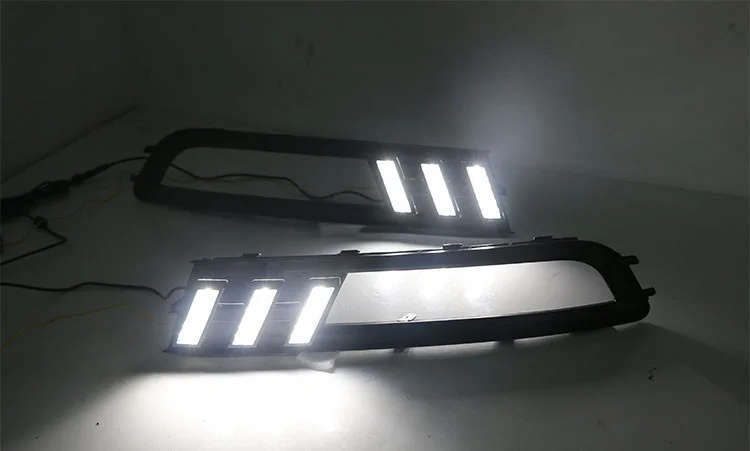 led drl daytime running light for Volkswagen Passat 2017-2019 with Dynamic moving yellow turn sig...