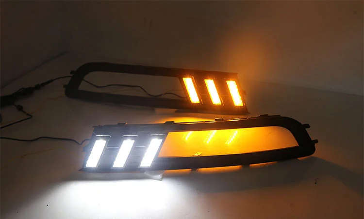led drl daytime running light for Volkswagen Passat 2017-2019 with Dynamic moving yellow turn sig...