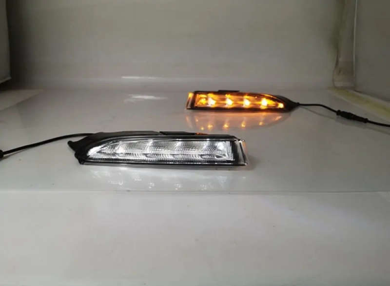 led drl daytime running light for Volkswagen Scirocco R 2010-2014 with Dynamic moving yellow turn...