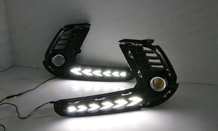 led drl daytime running light for hyundai elantra with Dynamic moving yellow turn signal and blue...