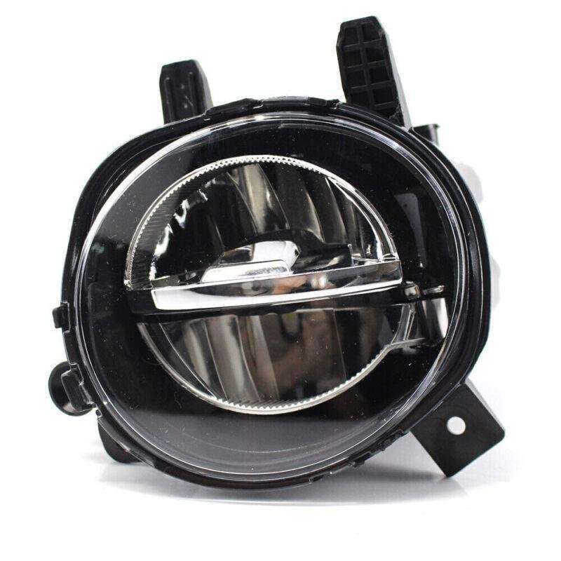 1 Pc LED Fog Lamp Light For BMW 3 Series F30 F35 16-18 63177315560 Right Side