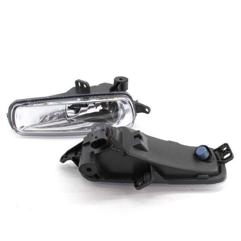1 Pair of Fog Lights New Spot Lamps with Bulbs fit for Ford Focus Sedan 15-17