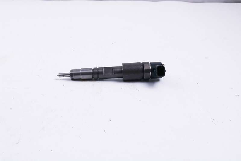 4X New 0445110777 Fuel Injector 1J801-53052 Compatible Kubota KX040 L4701 V2403