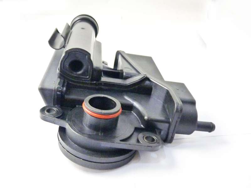 New PCV Pressure Control Crankcase Breather Valve For Audi Q7 S6 S8 VW Touareg