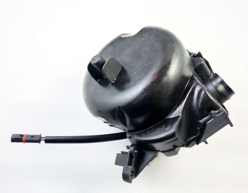 Crankcase OIL SEPARATOR PRESSURE REGULATING Valve for BMW E90 E60 Z4 11617531423
