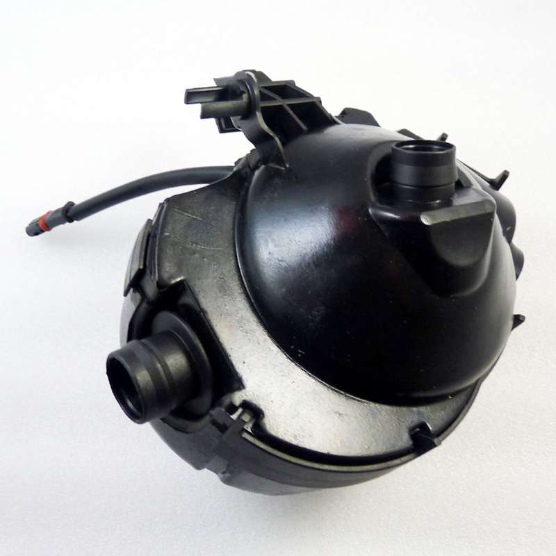 Crankcase OIL SEPARATOR PRESSURE REGULATING Valve for BMW E90 E60 Z4 11617531423