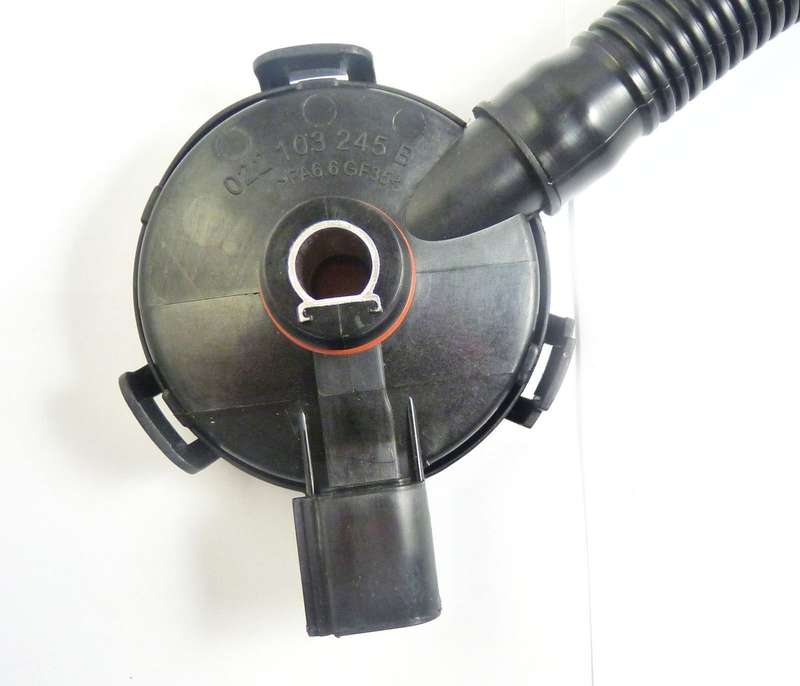 New Crankcase Vent Valve for VW Volkswagen Touareg 3.2L V6 PHAETON 022 103 765A