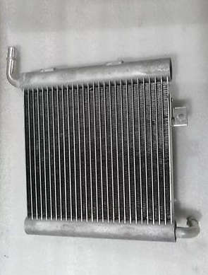 New Radiator For Land Rover Range Rover Velar F-Pace 2.0 3.0L 5.0L LR092120
