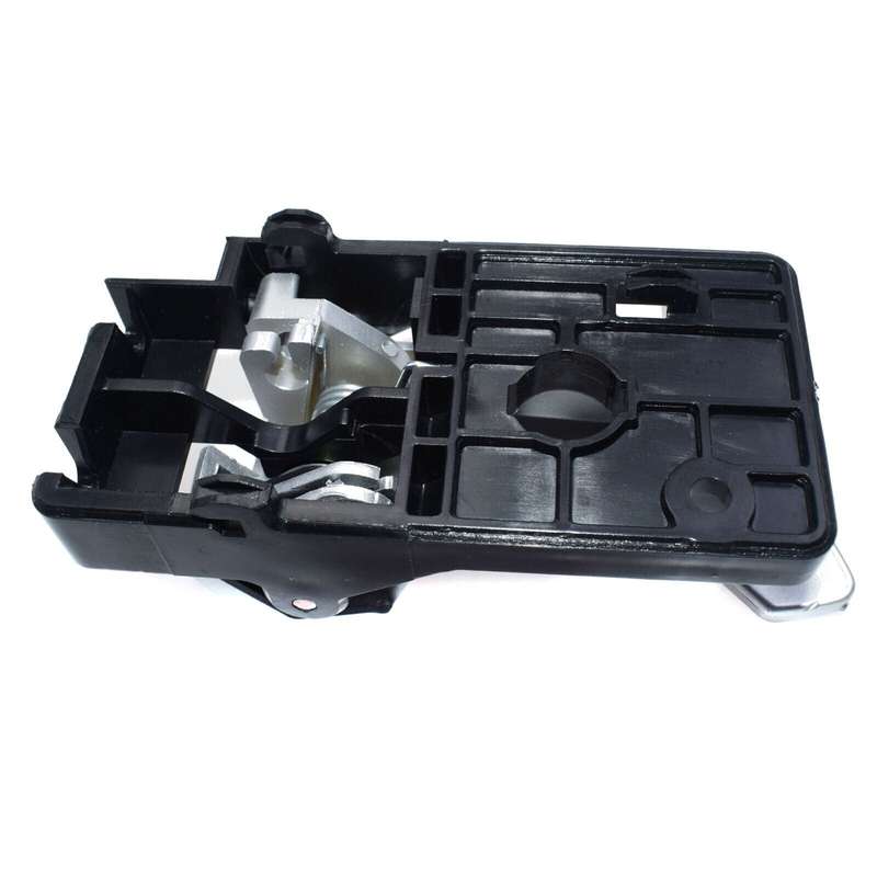 Silver Left Interior Door Handle Driver Side For Hyundai Tucson 82610-2E000