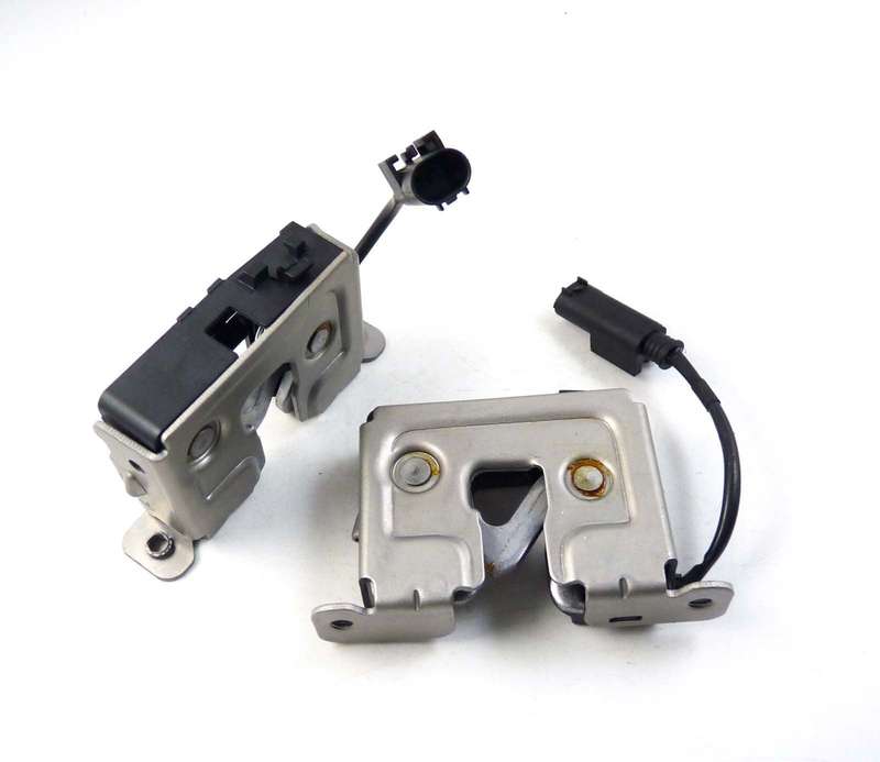 2Pcs Hood Lock For BMW 128i 135i 325i 330i 330xi 528i 530i 545i M3 51237008755