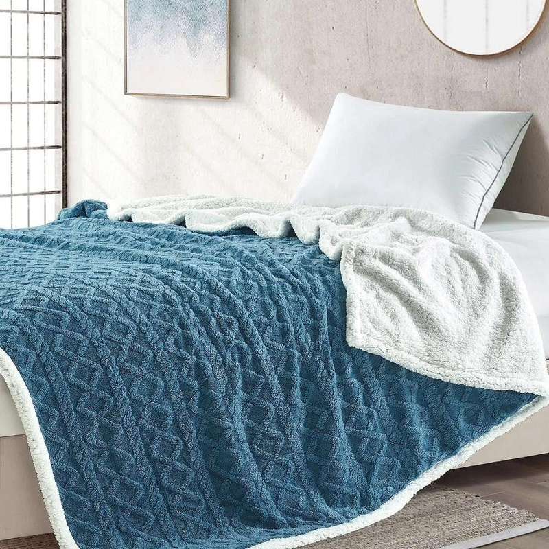 Queen size Warm Geometric Fluffy Fleece - Blue