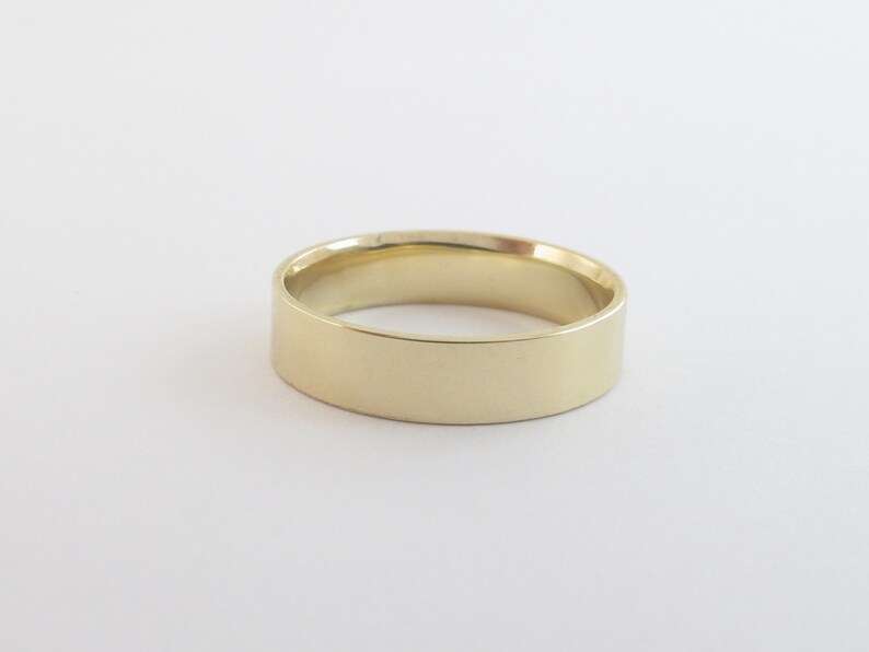 Gold 5mm Plain Wedding Band