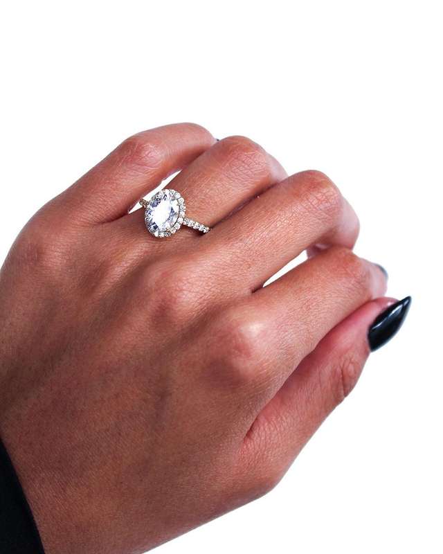 Oval Halo Engagement Ring