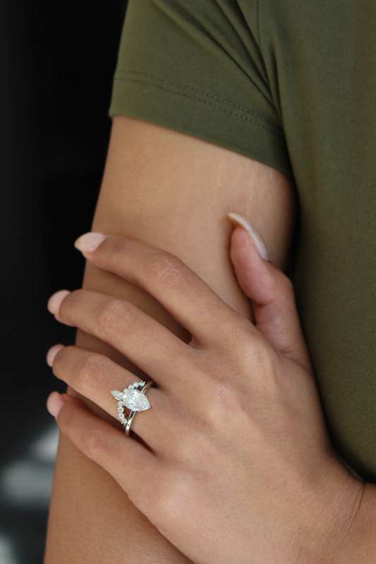 2.5ct Pear Wedding Ring Set