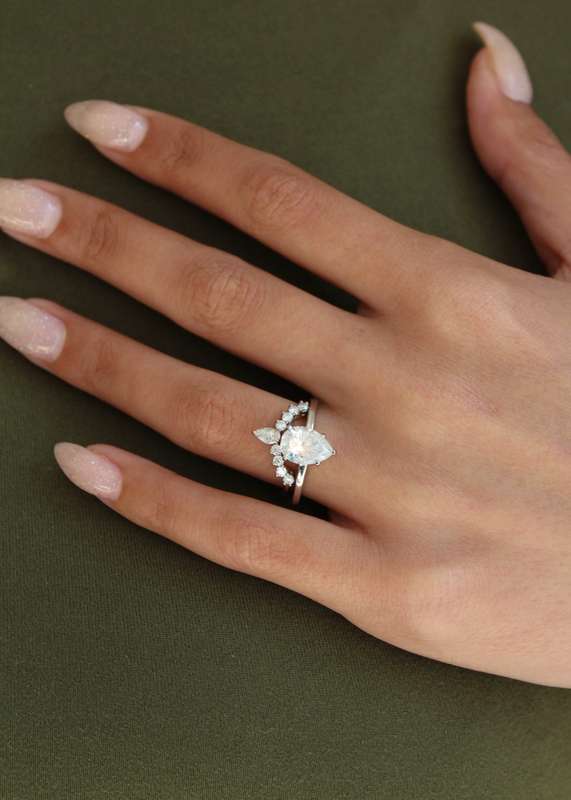2.5ct Pear Wedding Ring Set