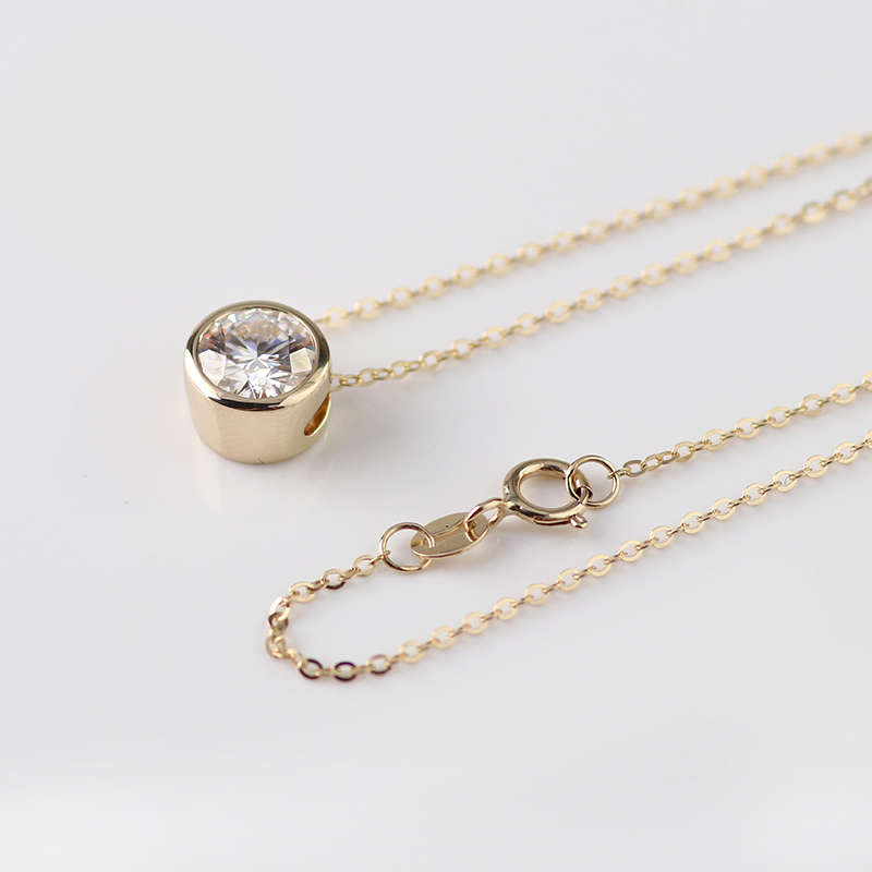 Round Moissanite Bezel Necklace