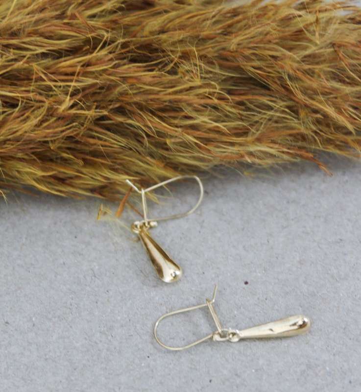 9ct Gold Teardrop Earrings