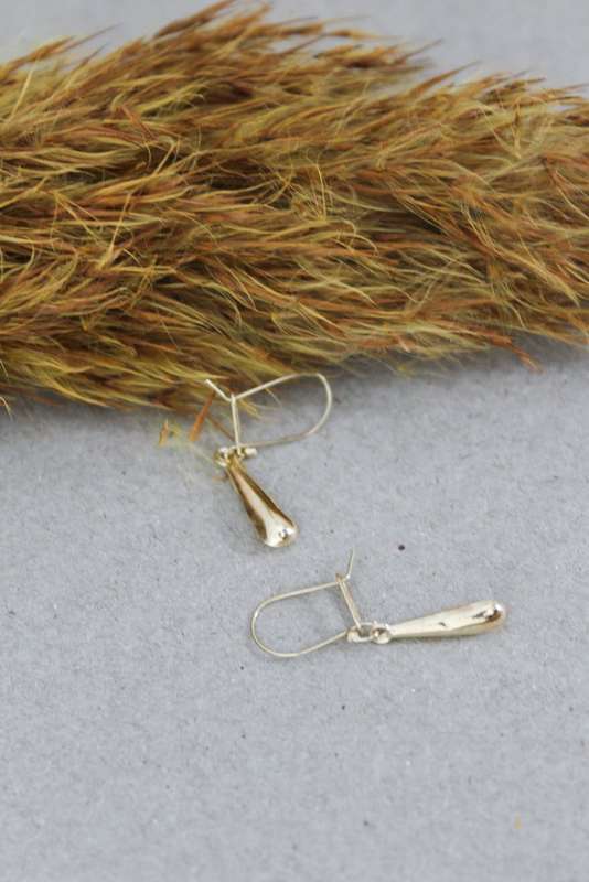 9ct Gold Teardrop Earrings