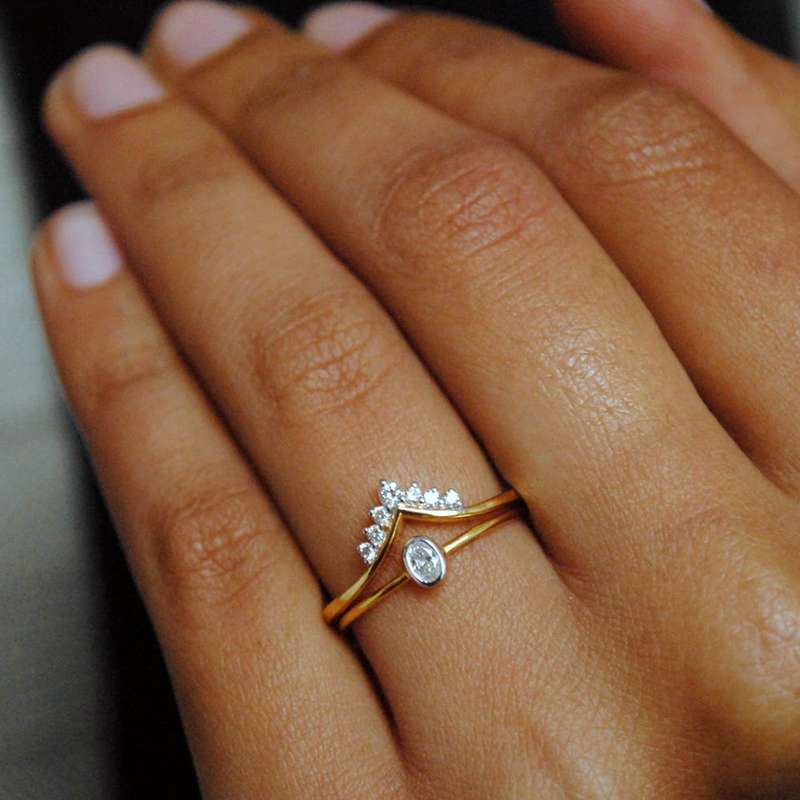Oval Moissanite Tiara Wedding Ring Set