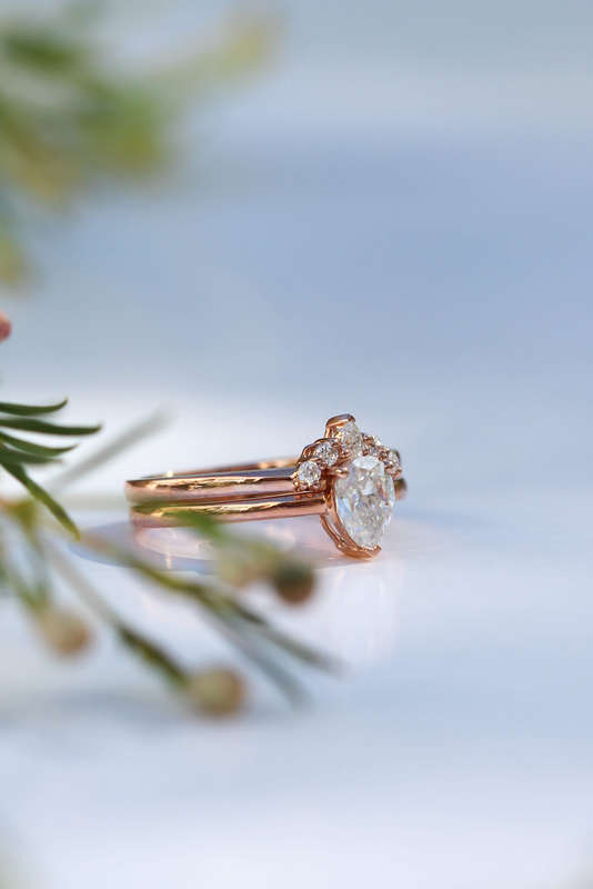 Pear Moissanite Wedding Ring Set