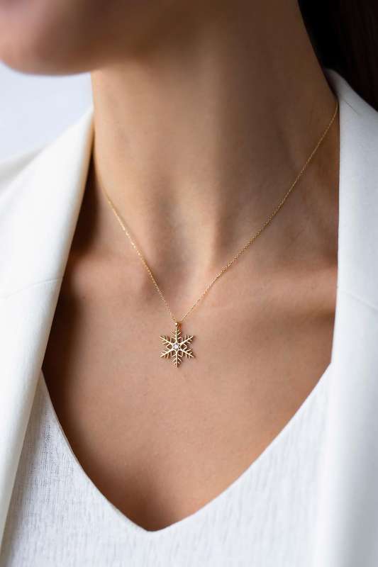 Snowflake Moissanite Necklace